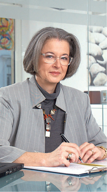 Dr. Margot Schmitz